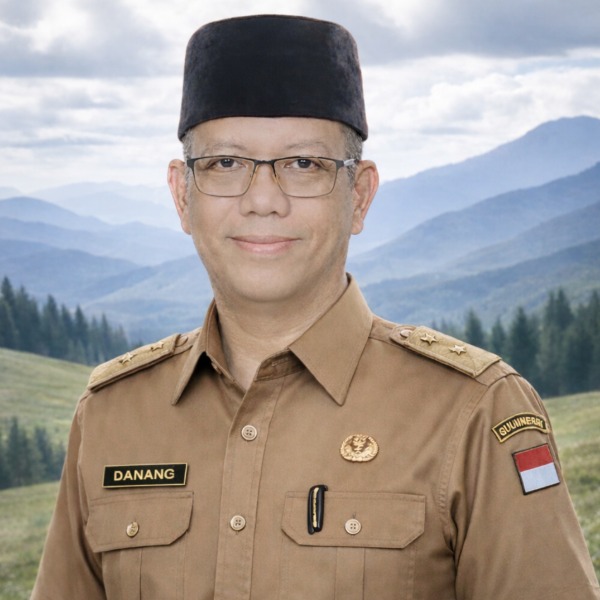 Drs.  Danang Sanjoyo